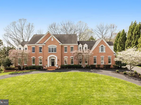 1110 Marlene Ln, Great Falls, VA 22066