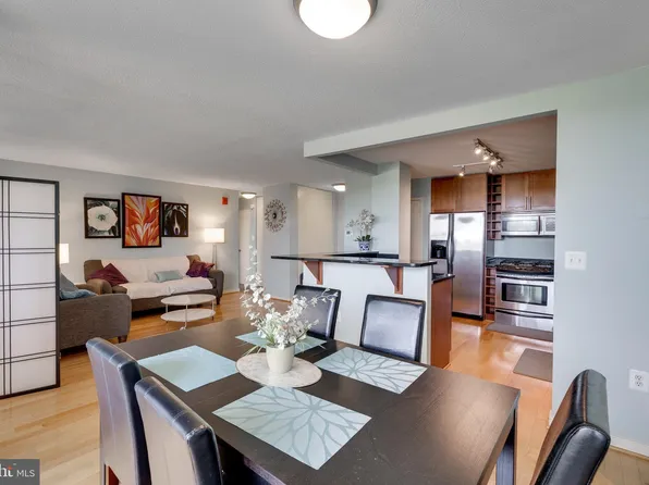 7333 New Hampshire Ave APT 815, Takoma Park, MD 20912