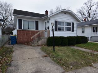 421 W 14th St, Mishawaka, IN 46544