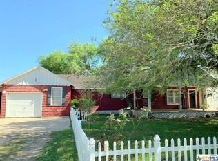 3063 Parsons Rd, Victoria, TX 77904