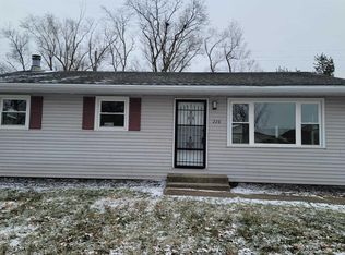 228 W Hawkeye Way, Springfield, IL 62707