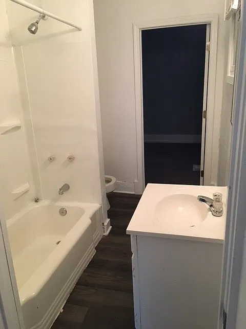 4 bed, 1.5 bath, 2661 sqft, $1,700 — Photo 2