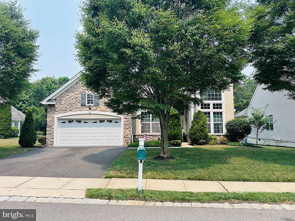 1st image of 72 Golf View Dr