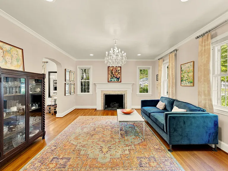 7208 Delfield St — Photo 3