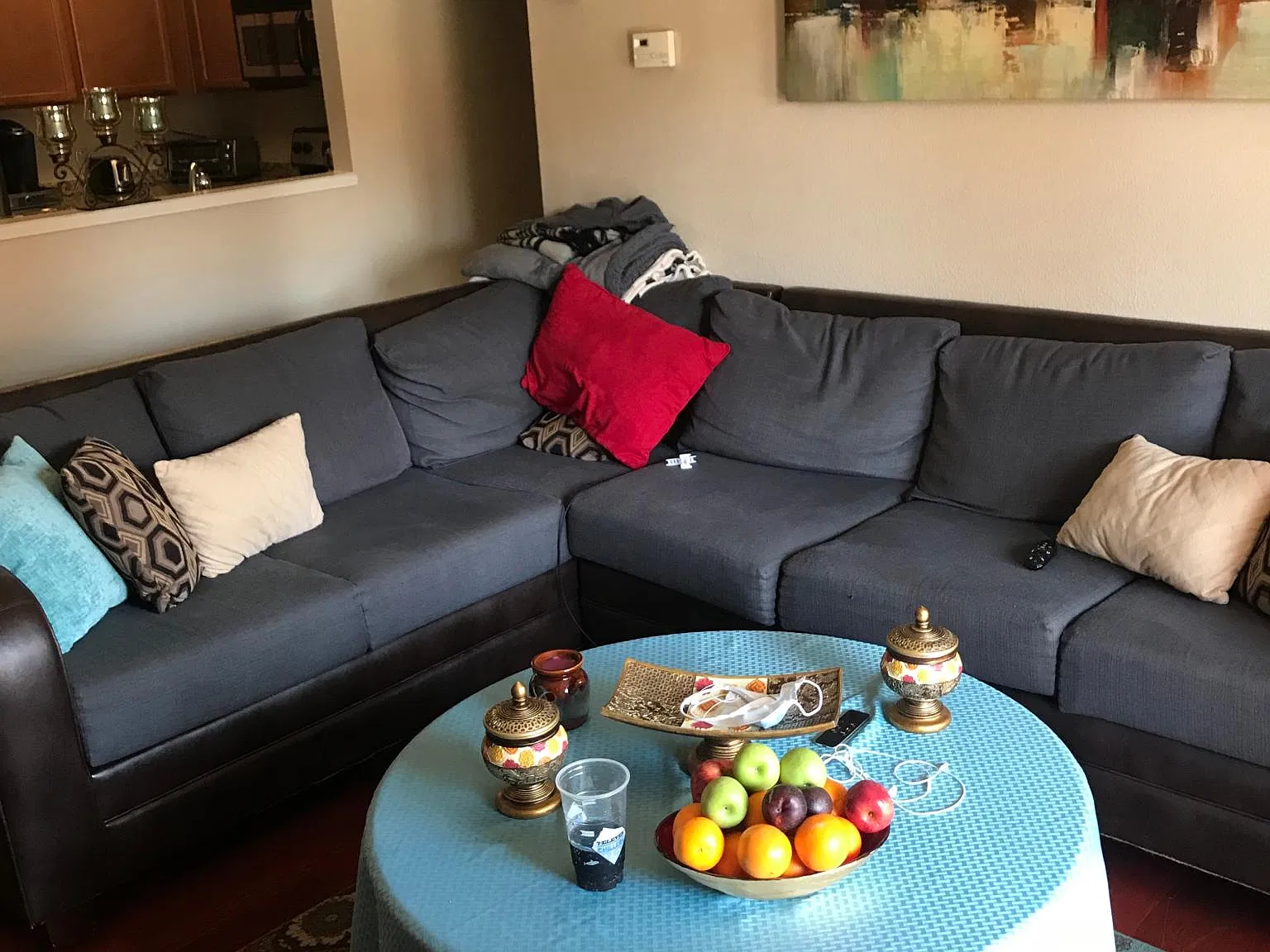 2 bed, 889 sqft, $2,700 — Photo 1