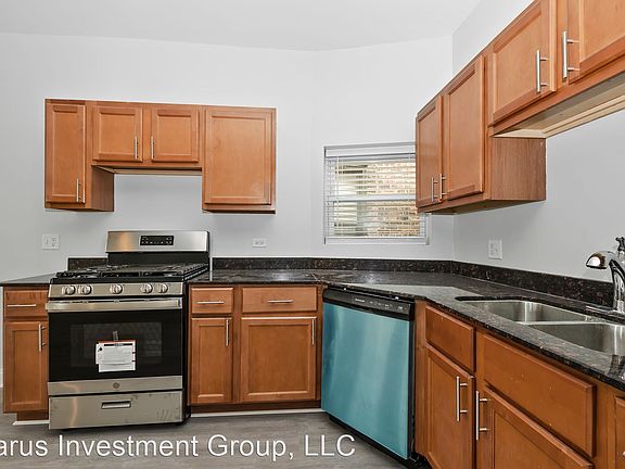 3rd image of 6605 S Kimbark Ave #10430709