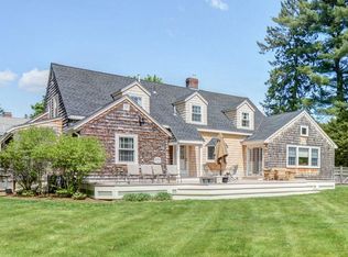 8 Dartmouth St, Beverly, MA 01915