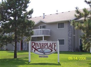 2811 Marina Rd SE APT 6, Mandan, ND 58554