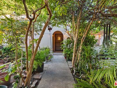 836 N Benton Way, Los Angeles, CA, 90026