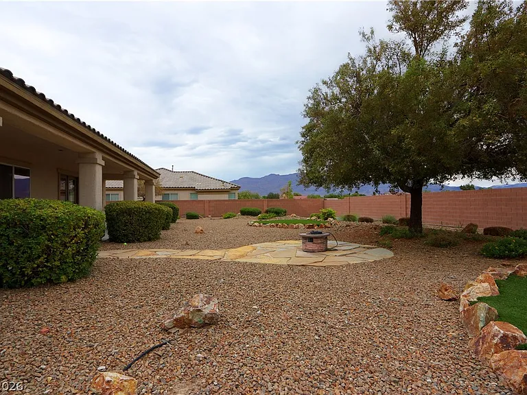 7560 Prancing Pony Ct — Photo 26