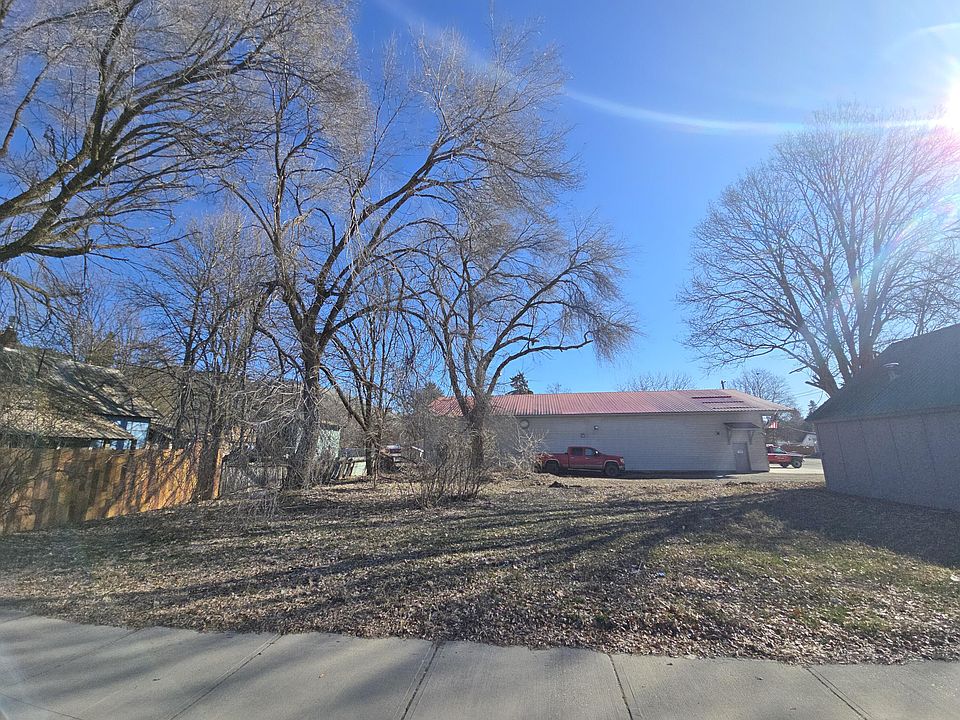1st image of 565 S Meyers St