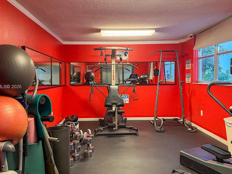 6900 Bay Dr #6H — Photo 22