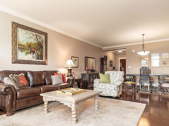 2nd image of 5735 Newbank Cir APT 107