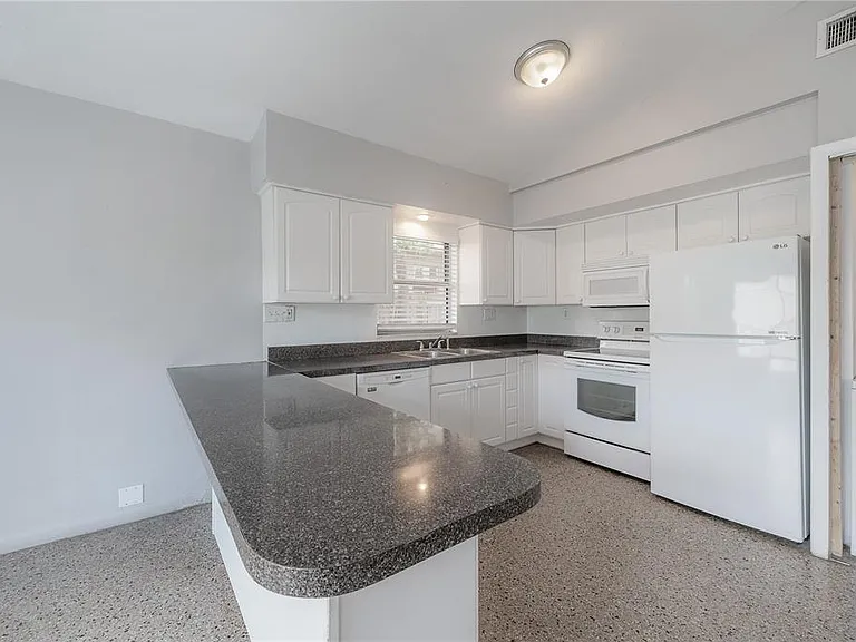 510 S Lincoln Ave — Photo 6