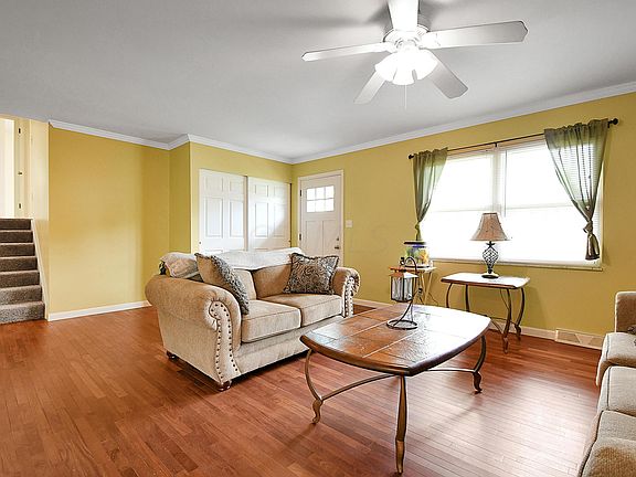 4th image of 6511 Carriage Ln