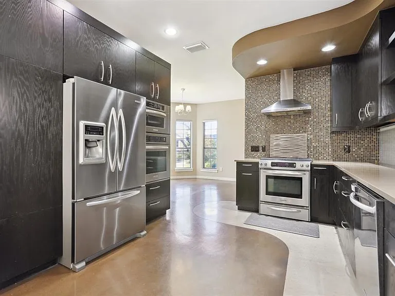 6904 Peppervine Cv — Photo 11