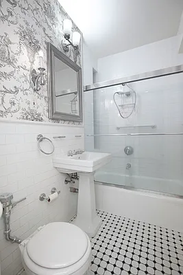 Rented by Evans Real Estate | media 29