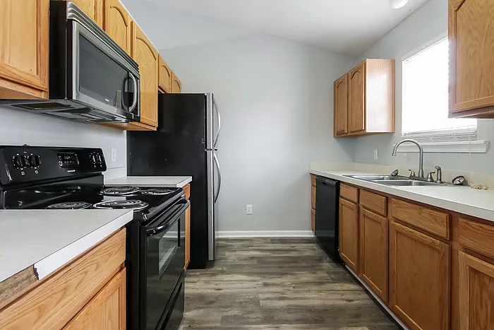652 New Stock Dr — Photo 3