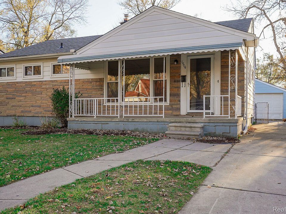1st image of 1504 Woodland Dr