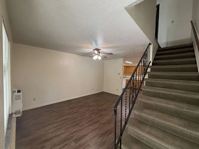 1058 N 250 W #3 — Photo 4