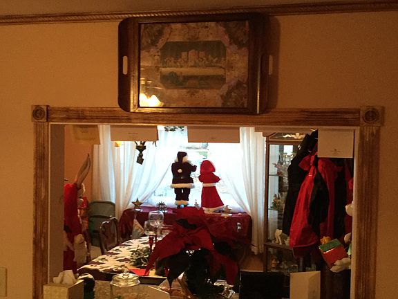 Kitchen to dining room 