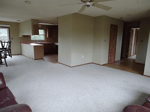 2nd image of 3129 Rigsby Ln