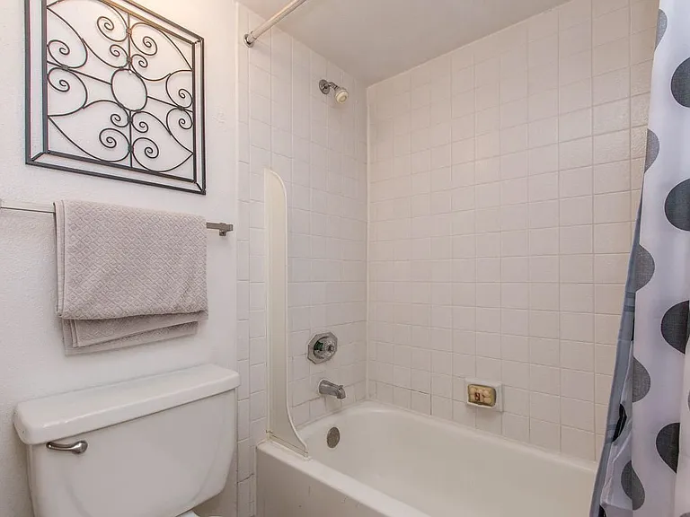 Lafayette Green Apartment Homes — Photo 40