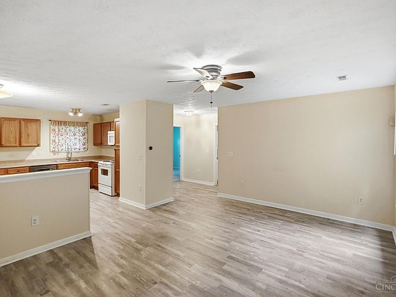 4th image of 348 Antietam Blvd