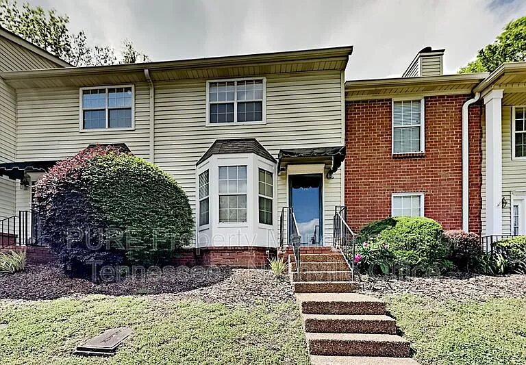 120 Spring Place Dr — Photo 1
