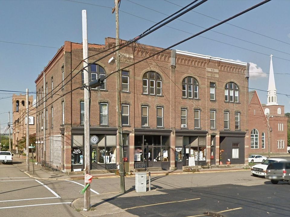 1st image of 212 1/2 Main St