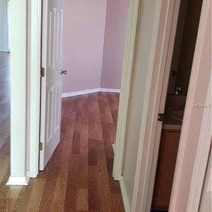 4th image of 534 Lakeview Dr
