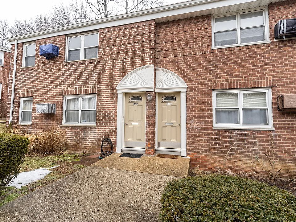 226-19 Kingsbury Ave #B, Oakland Gardens, NY 11364 | Zillow