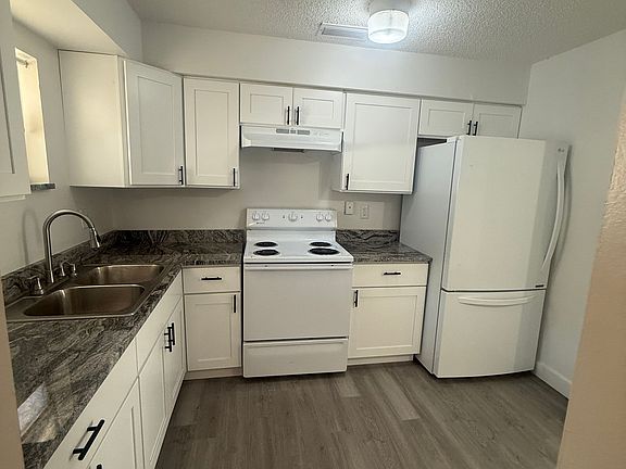 2nd image of 725 2nd Ave NE APT A