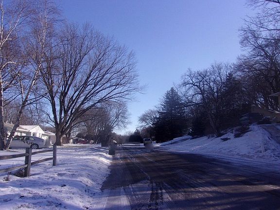 5th image of 3311 Brookview Dr