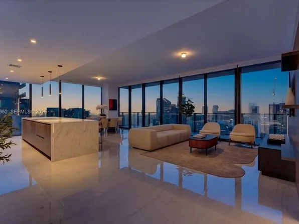 20 NE 11th St #6003, Miami, FL 33132