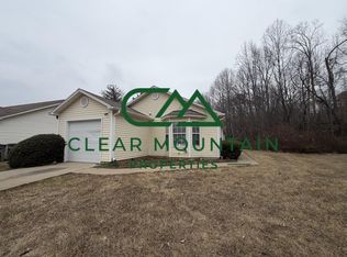 17 Swamp Fire Ct, Greenville, SC 29611