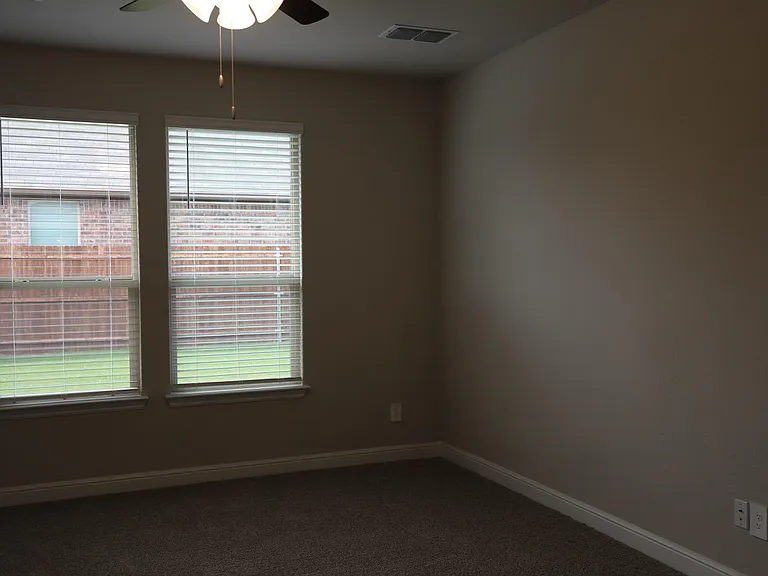 15529 Leaside Dr — Photo 15
