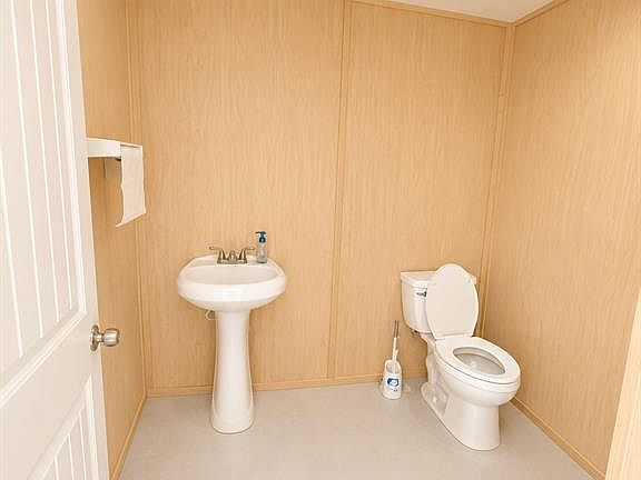 5th image of 4487 County Road 2200 Suite 704-705
