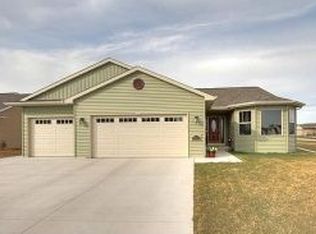 3876 Crab Apple Ln, Oshkosh, WI 54904