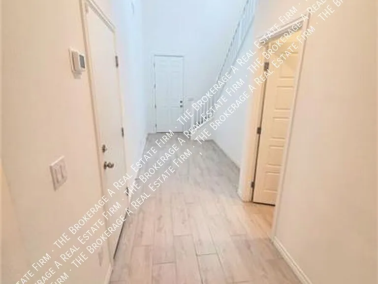 6858 Greensmen Ave — Photo 24