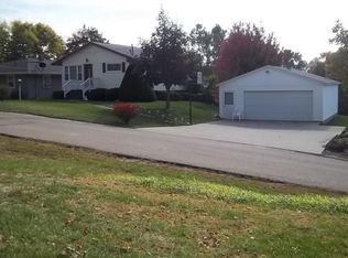 612 6th Ave, Fulton, IL 61252