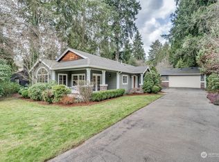 17251 44th Ave NE, Lake Forest Park, WA 98155