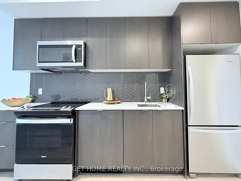 1614 Charles St #153-D — Photo 12