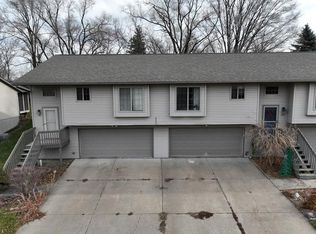 109 Northridge Dr, West Branch, IA 52358