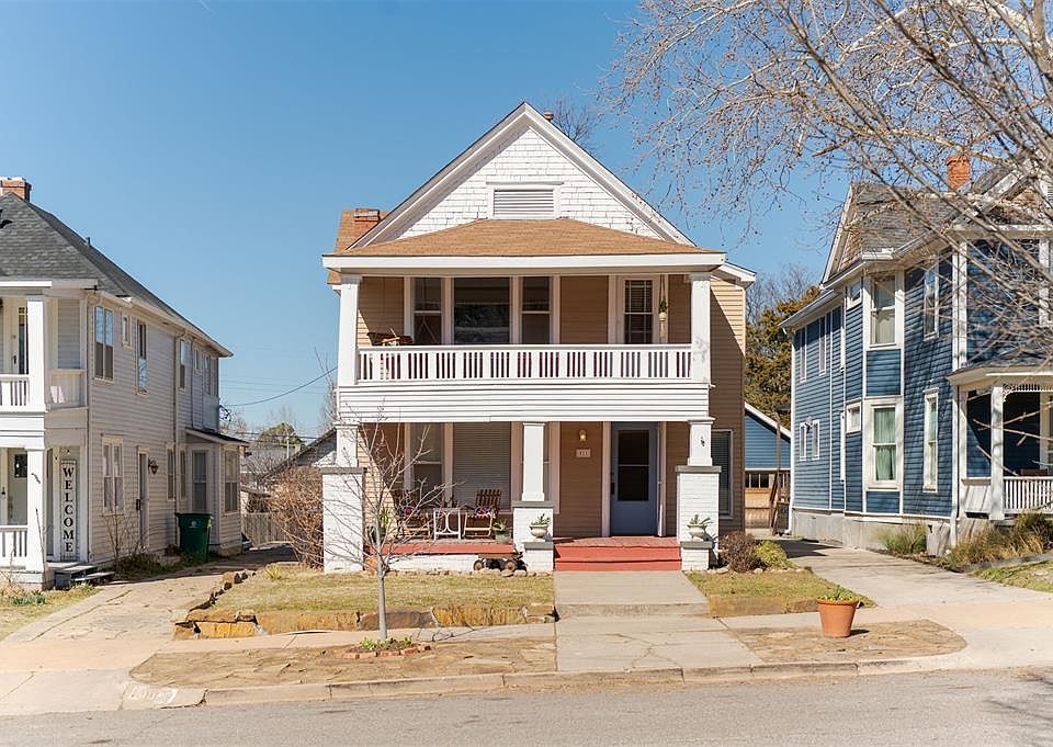 1st image of 511 NW 16th St