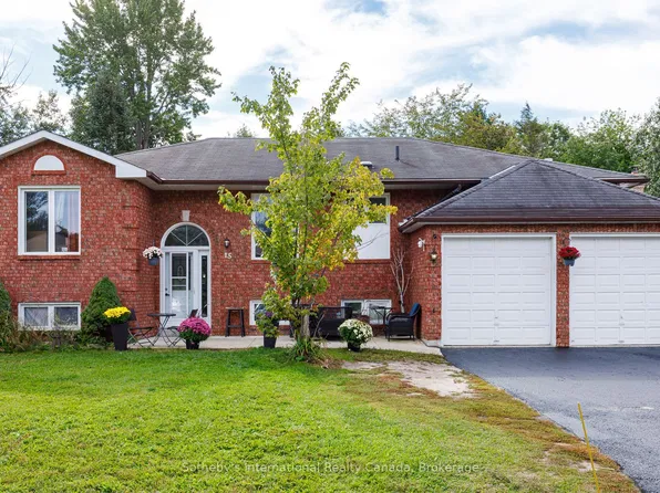 15 Port Royal Trl, Wasaga Beach, ON L9Z 1H7