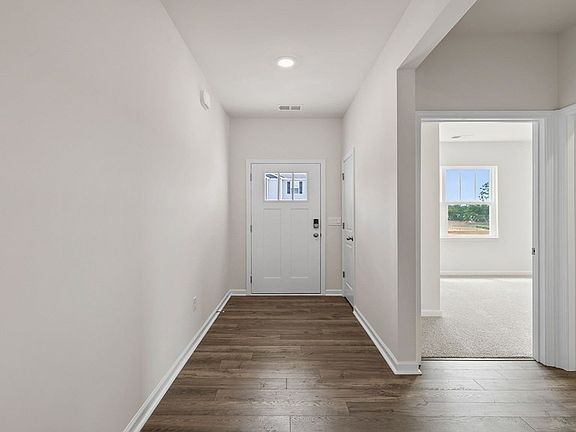 4th image of 112 Depot Cir