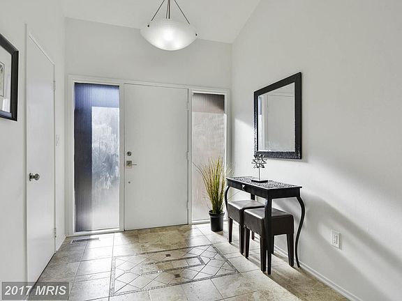 3rd image of 8605 Timber Hill Ln