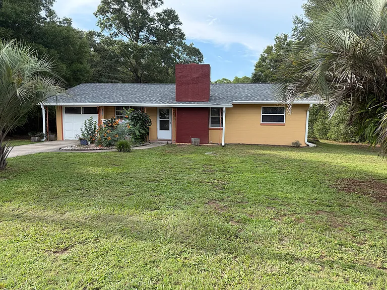 20717 SW Beach Blvd — Photo 1