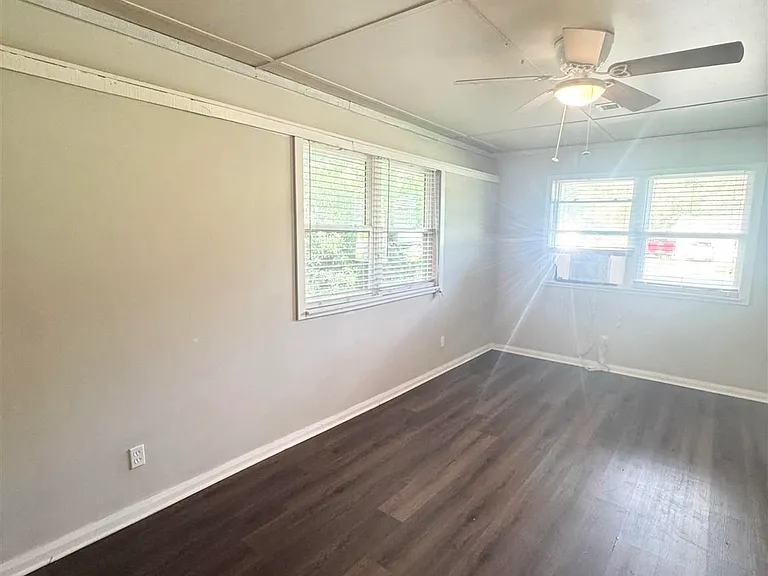 802 Blue Springs Dr — Photo 6